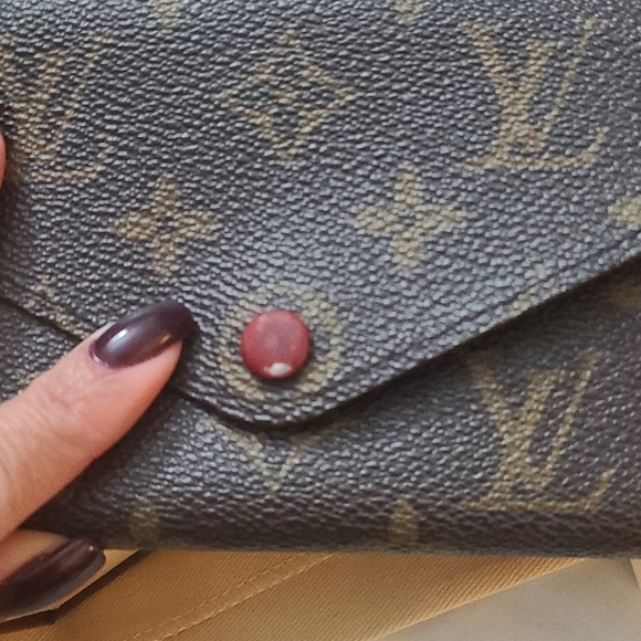 Authentic Louis Vuitton Josephine Wallet - Picture 7 of 16